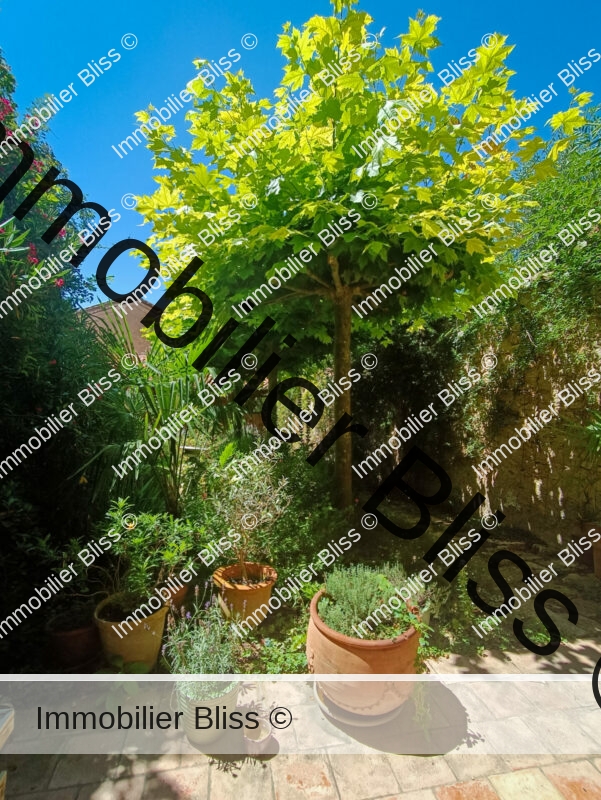 1656618302702