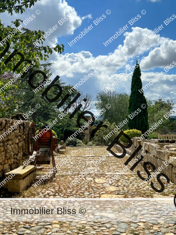 A3A6CBED-1600-4594-8F60-790F782018E9