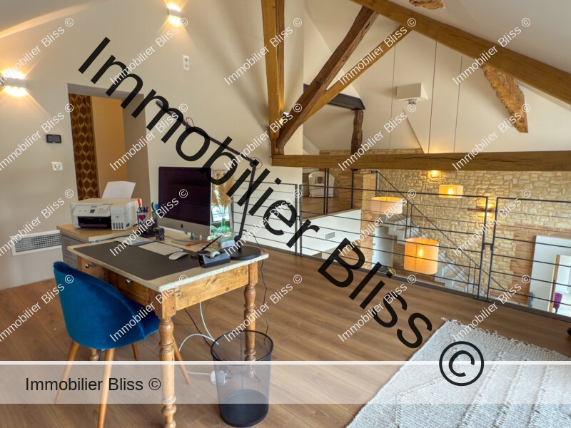 Bureau (2)