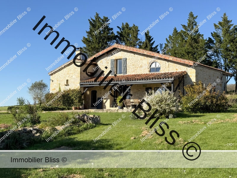 Castera house front pic