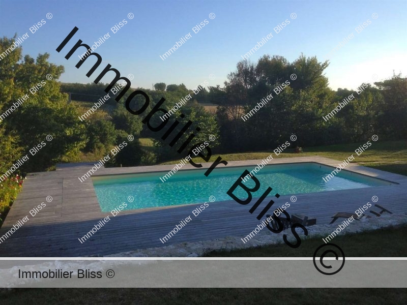 Maison de campagne en pierre & piscine Maison de campagne en pierre & piscine