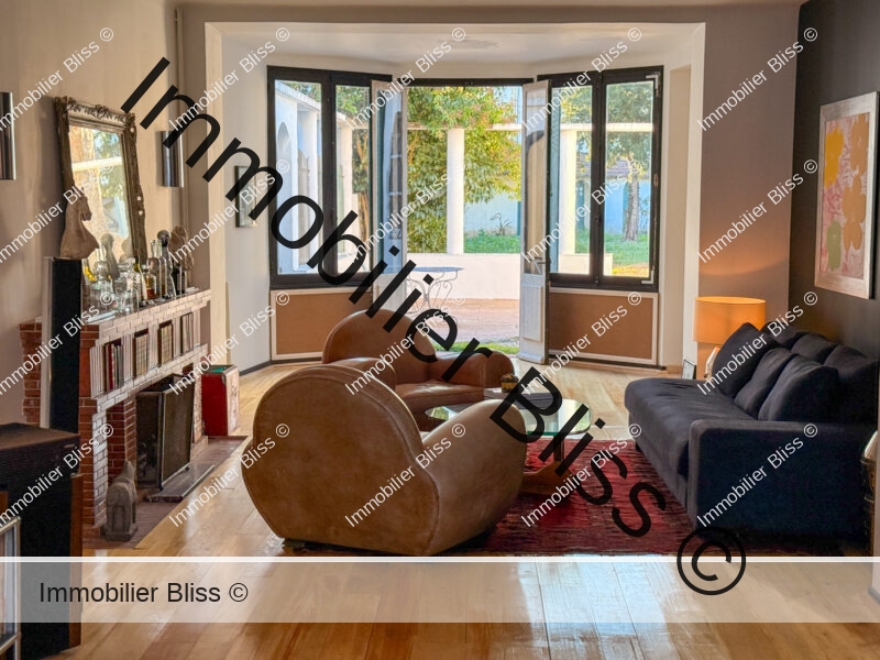 Salon vue sur Bow-window